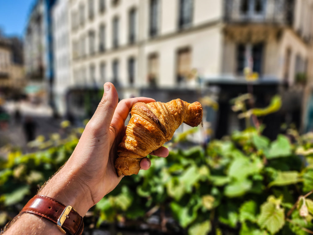 Croissant tour of paris