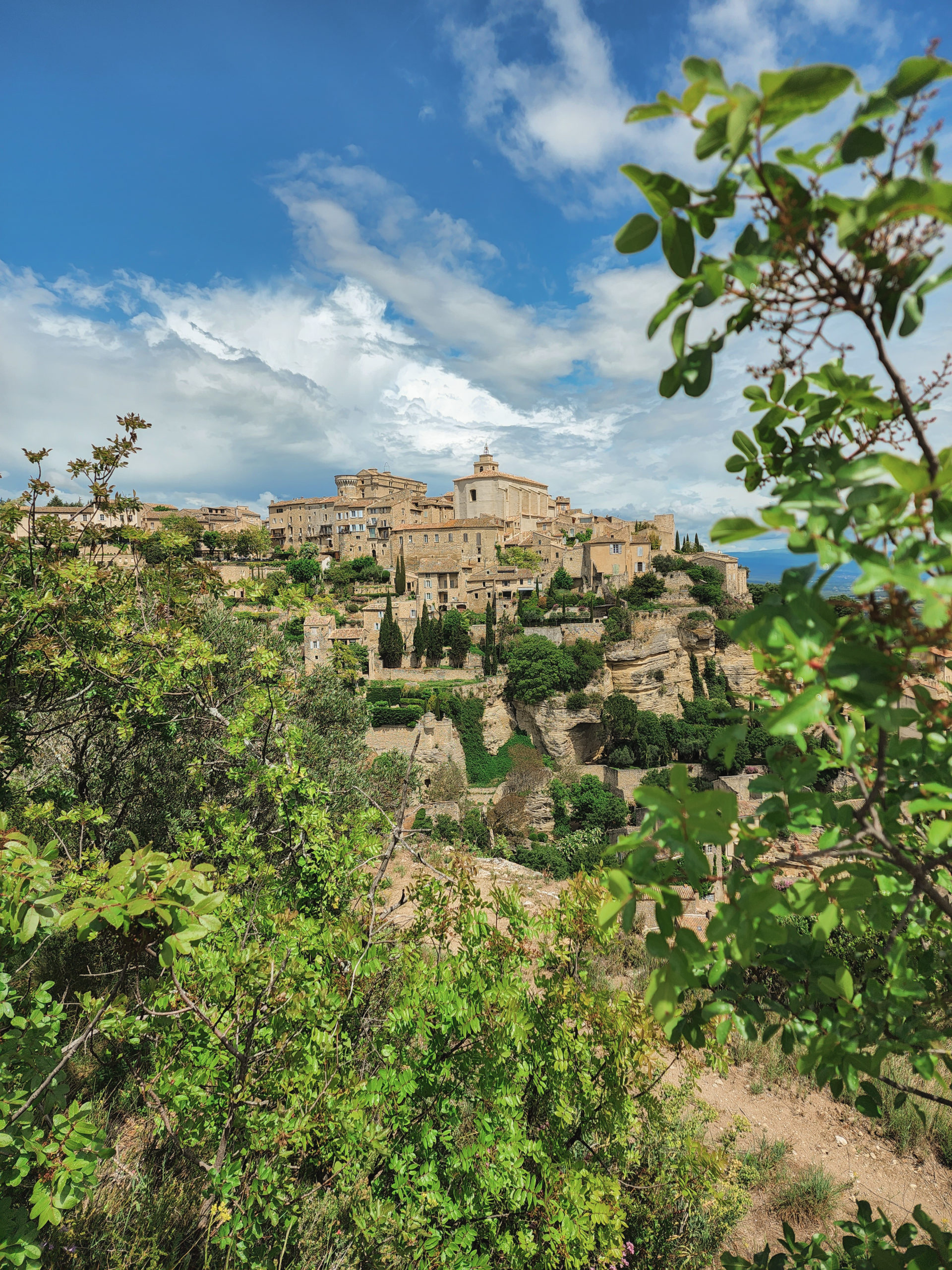 Gordes Ky view best south france town things to do 
