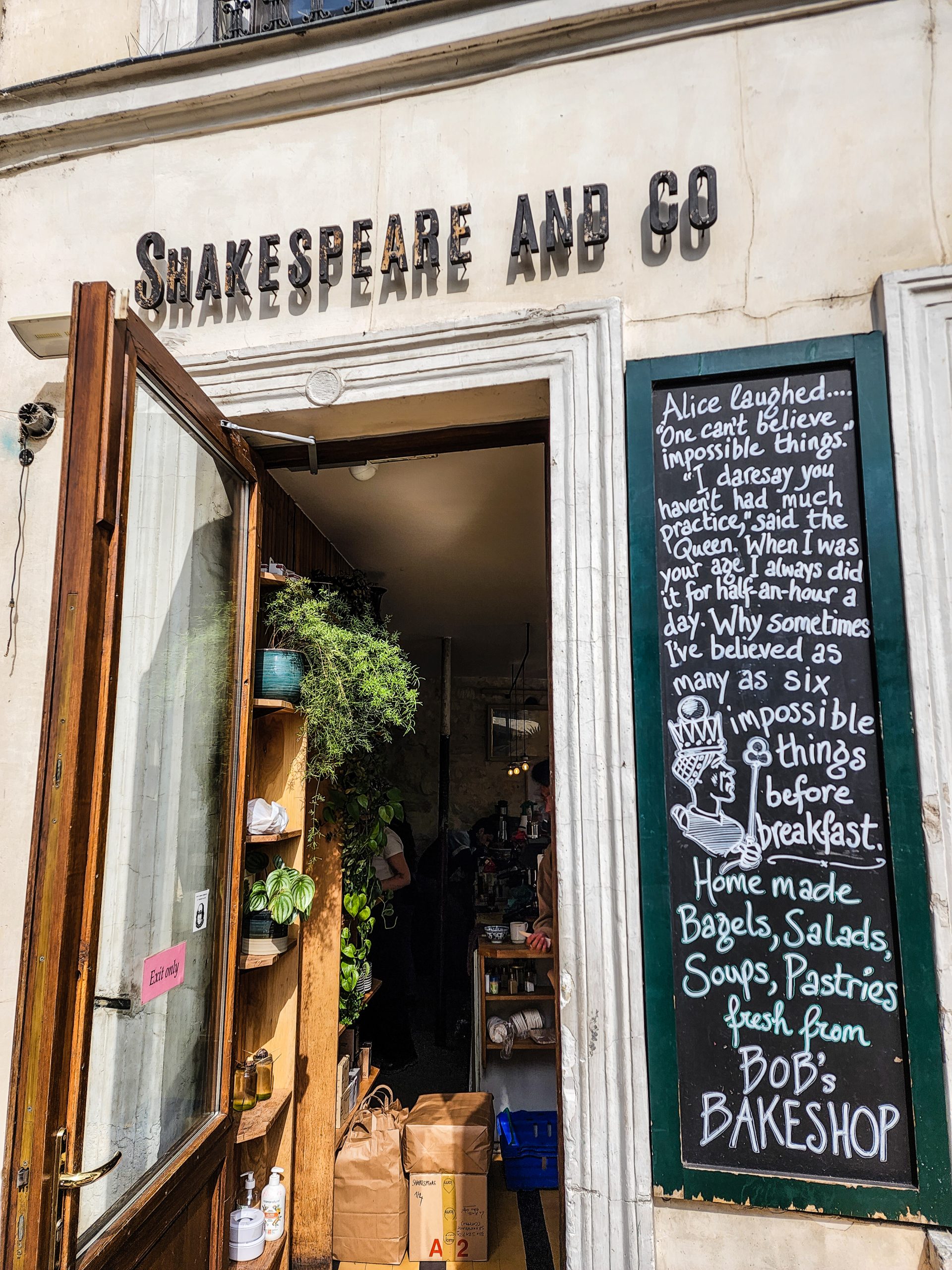 shakespeare and co cafe