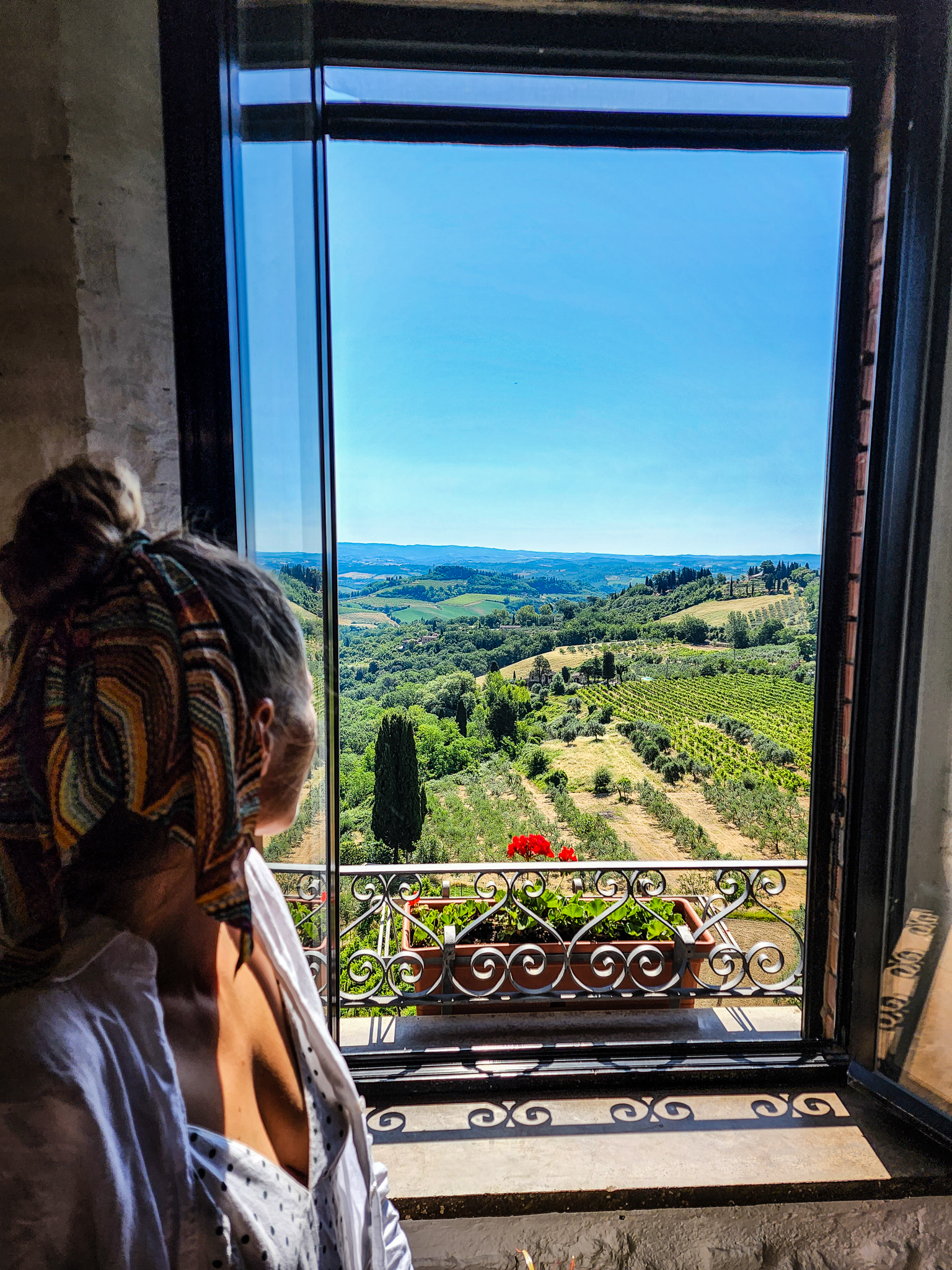 San gimignano tuscany view rolling hills