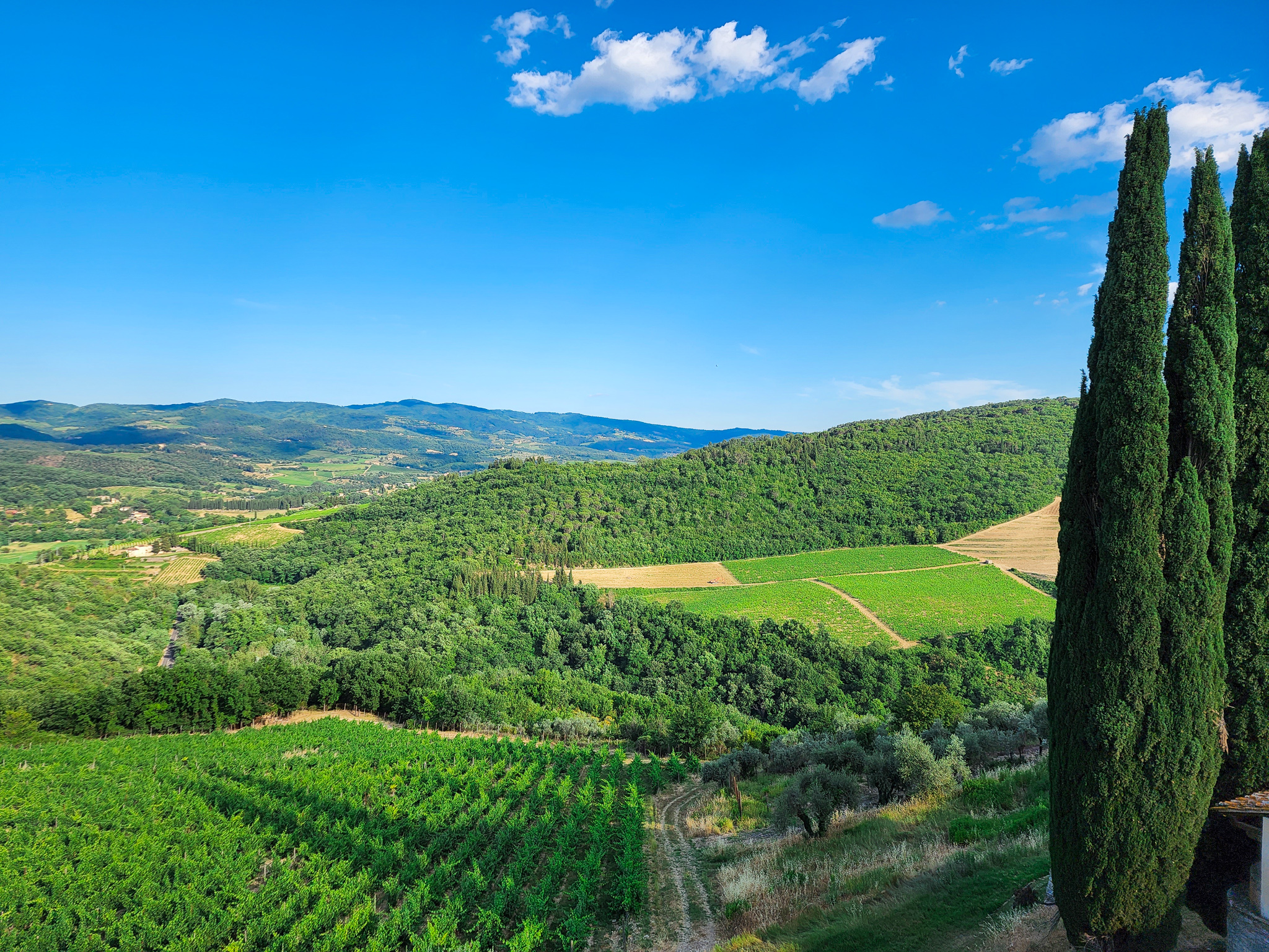 Tuscany rolling hills villa