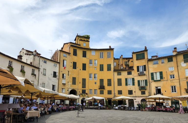Lucca tuscany italy day trip florence tuscan