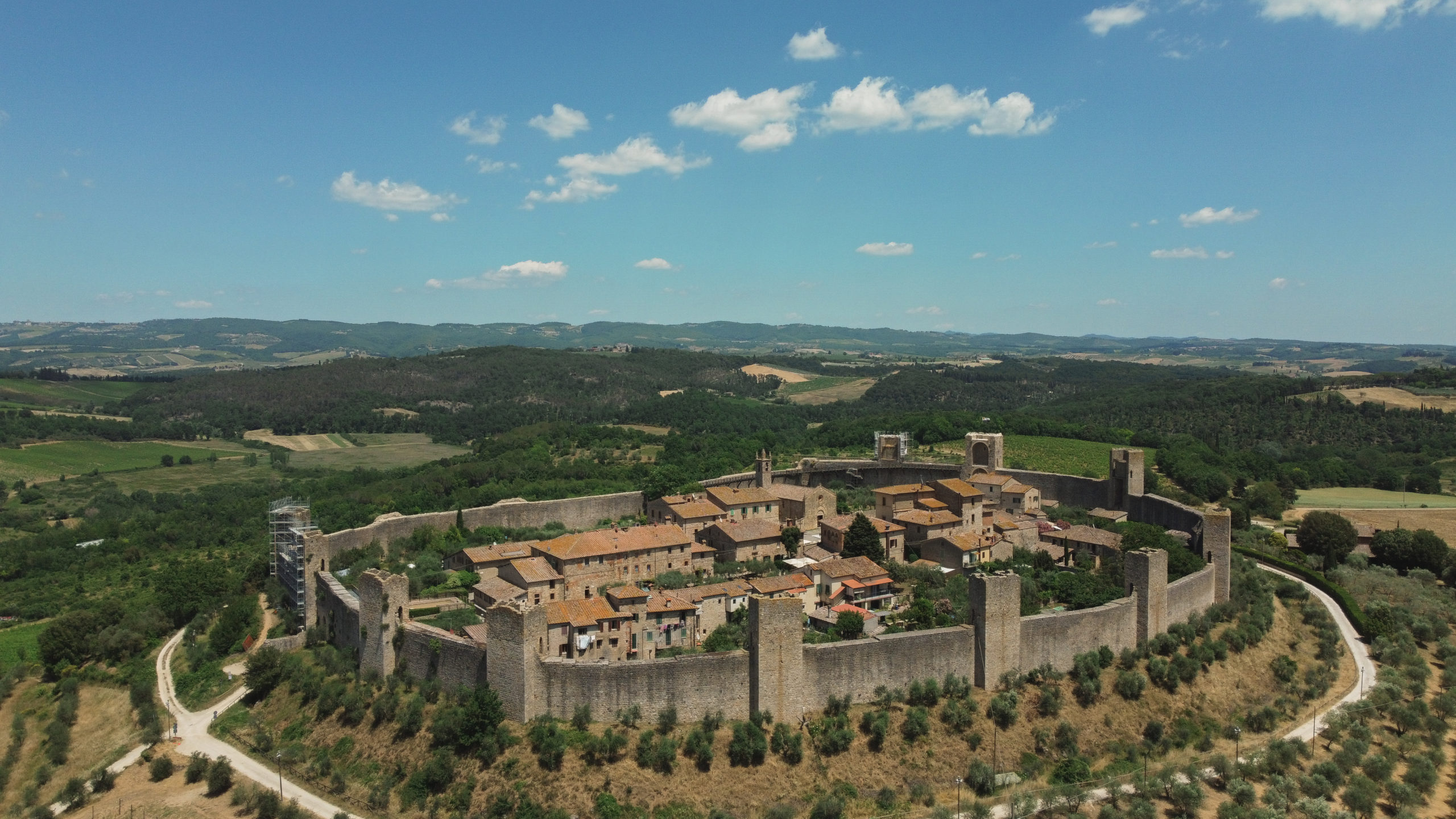 drone tuscany wine region