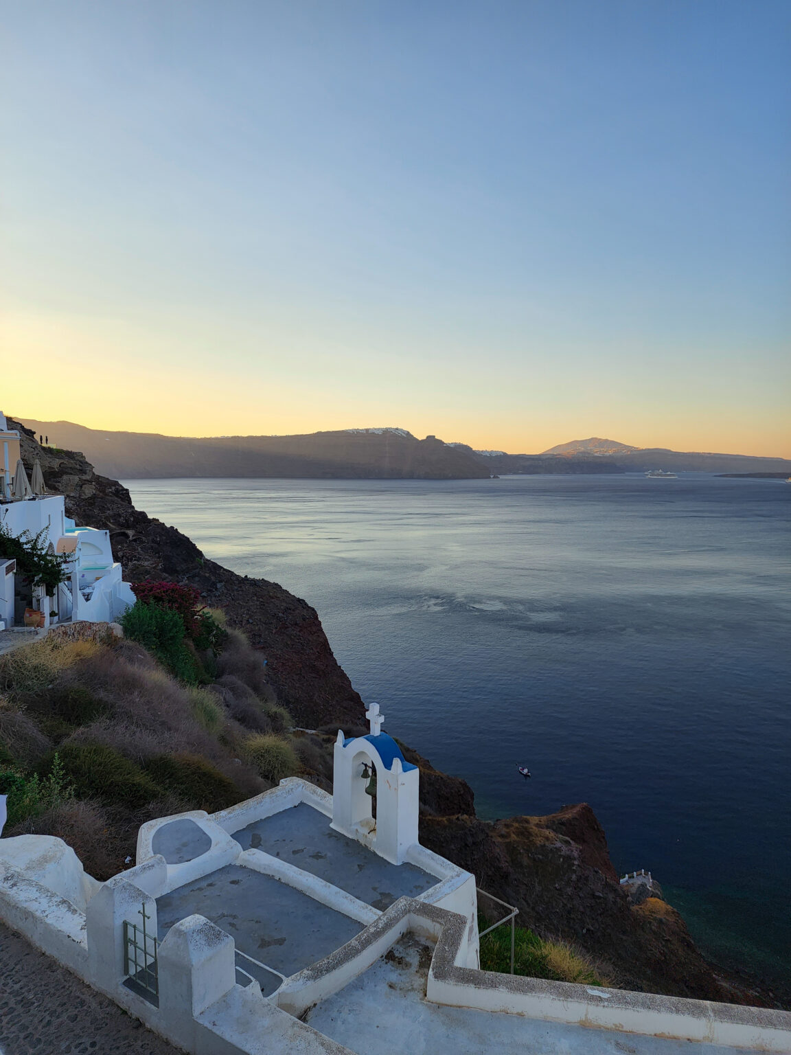 Is Santorini worth visiting? - 2 Cups of Travel