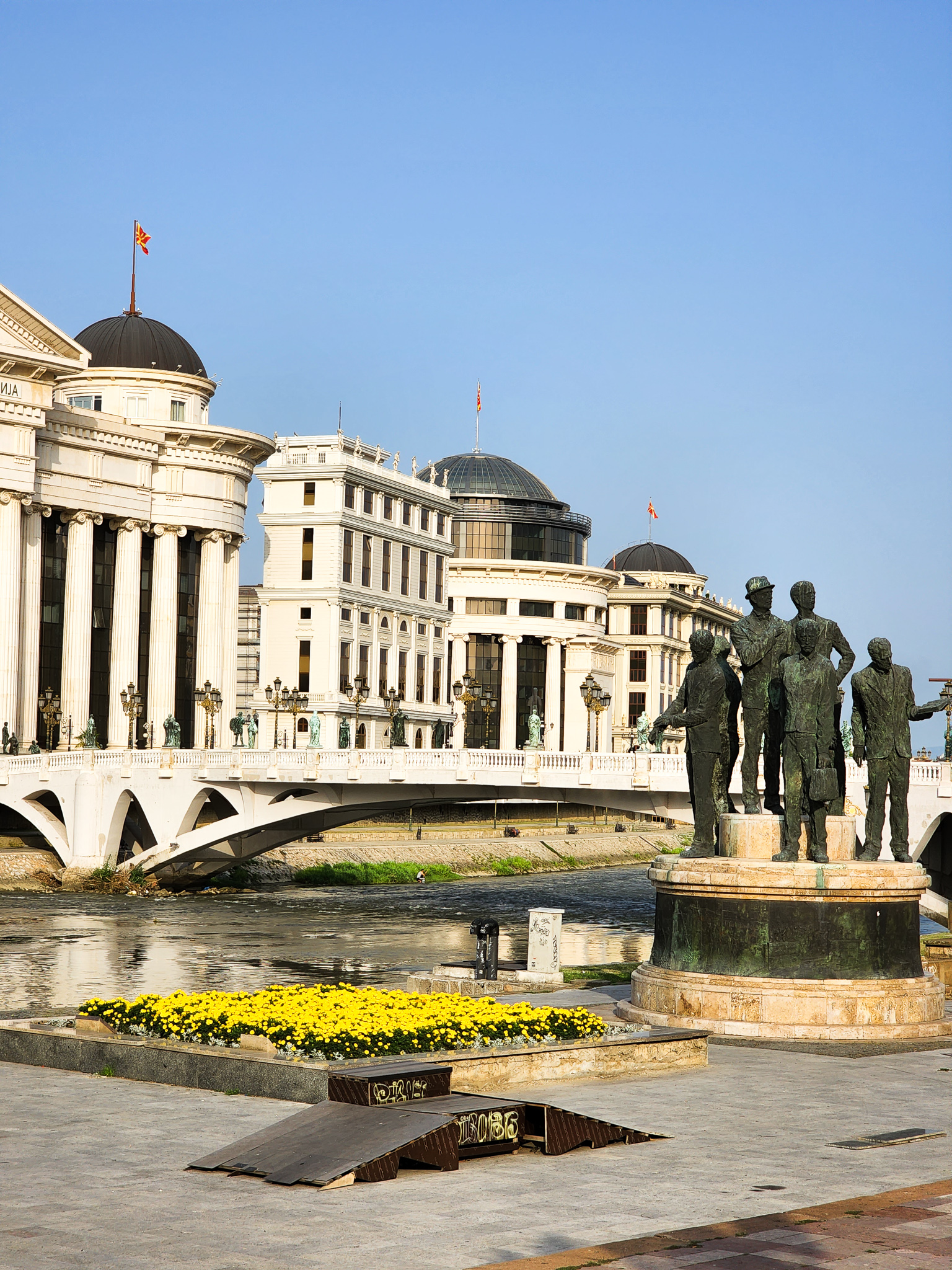 skopje city of statues macedonia