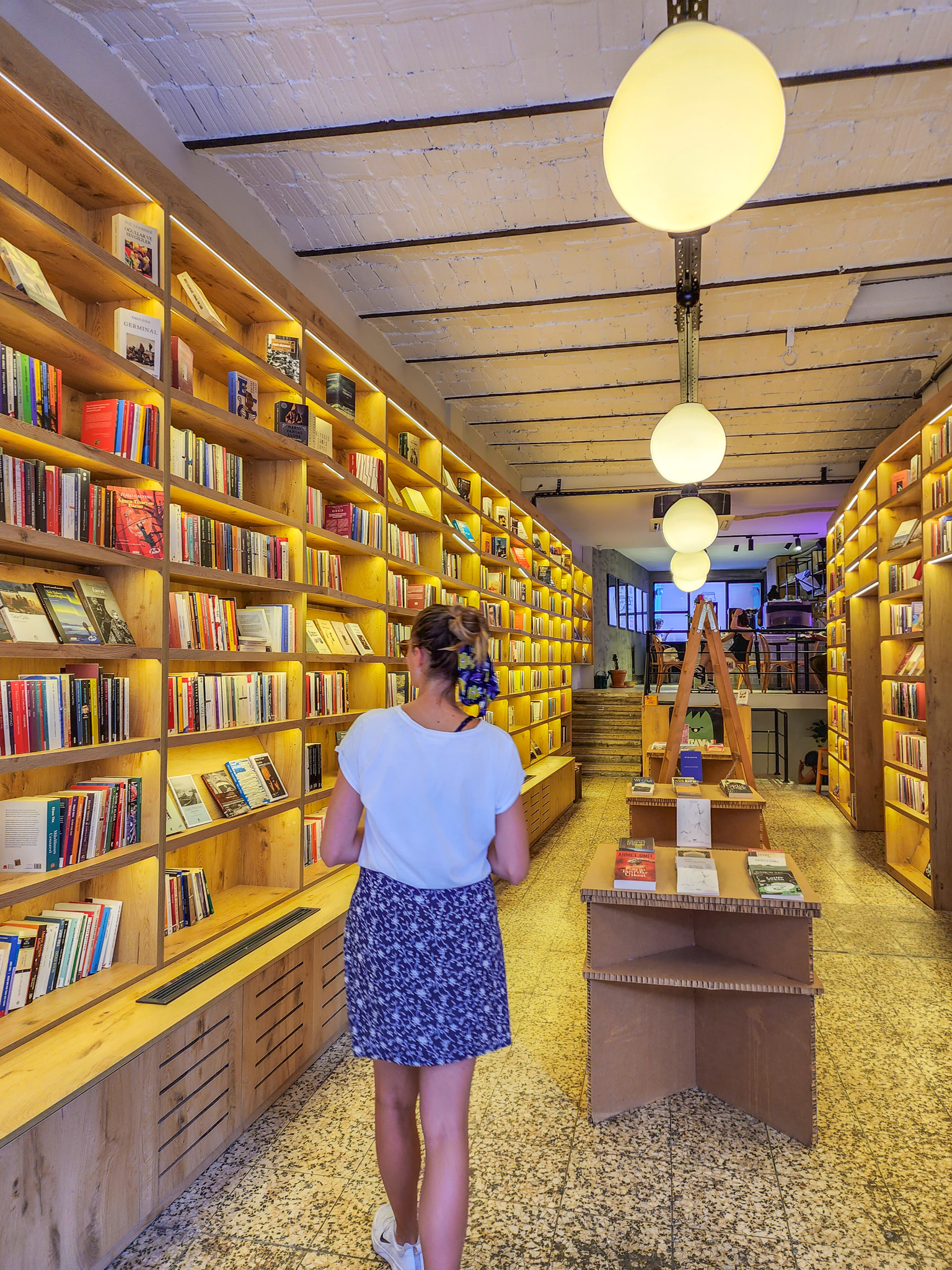 Frankestayn Kitabevi coffee bookshop galata istanbul