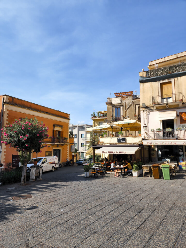 Sicily taormina when to visit