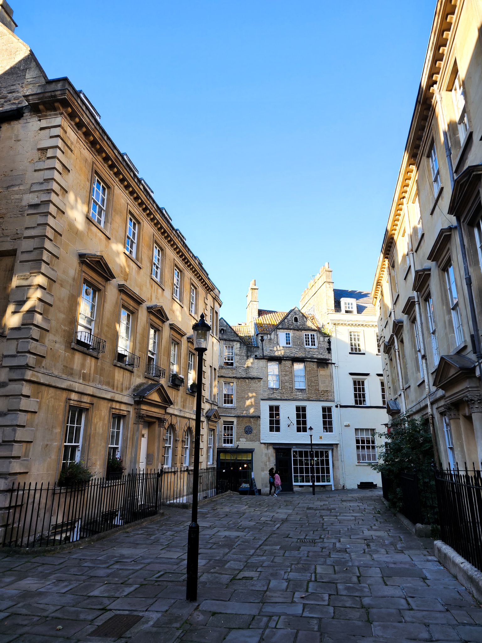 Bath old town streets alley uk london