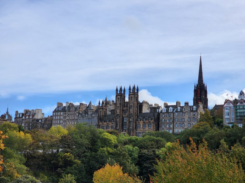 A guide to the medieval city of Edinburgh 2 Cups of Travel