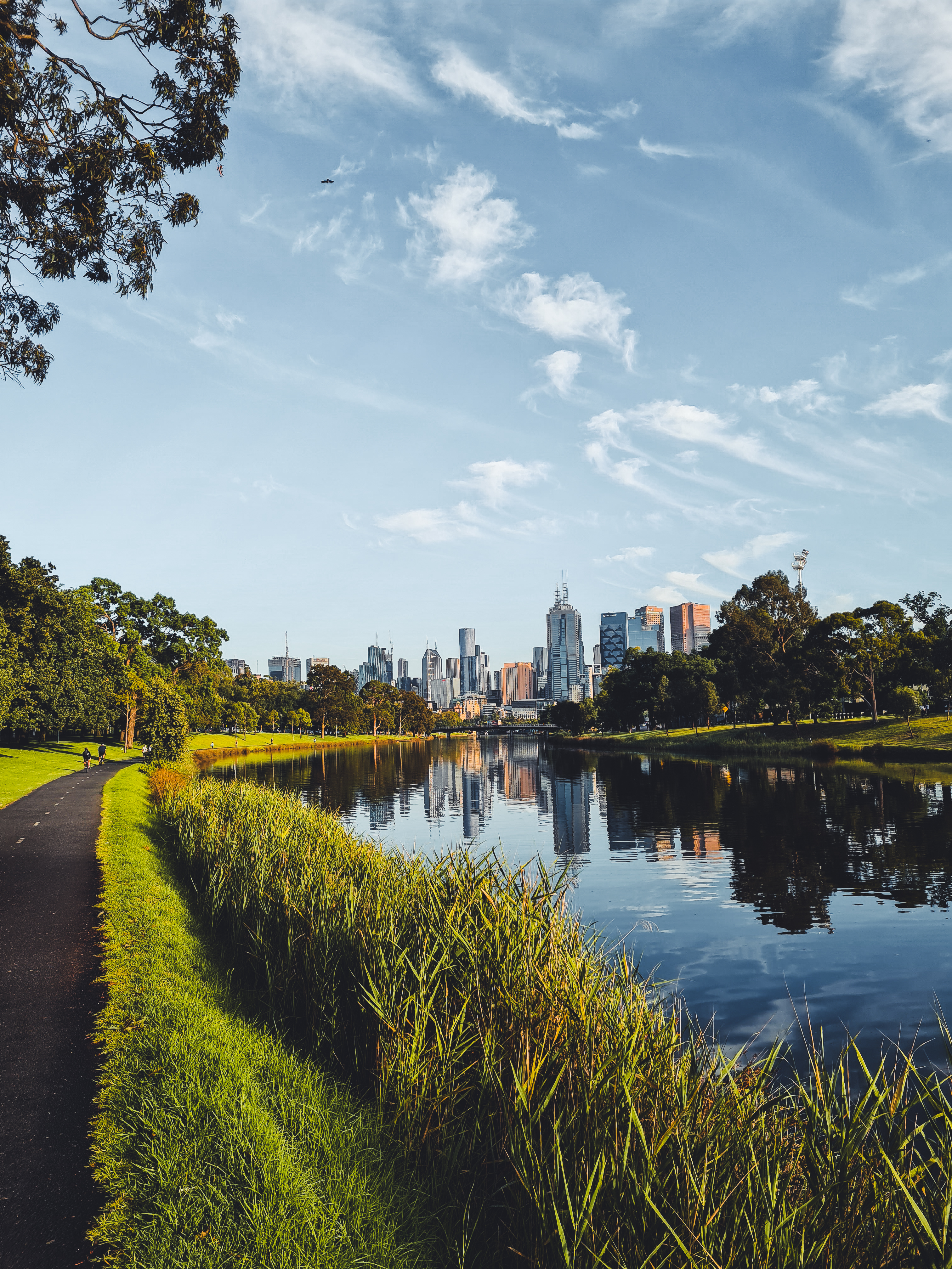 Melbourne yarra river walk