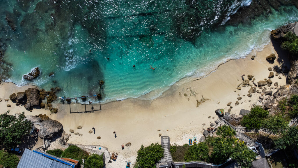 nusa ceningan bali island indonesia hidden secret point beach day trip