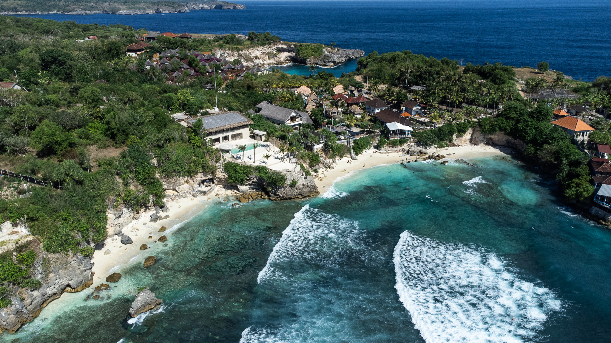 nusa ceningan bali island indonesia hidden secret point beach day trip