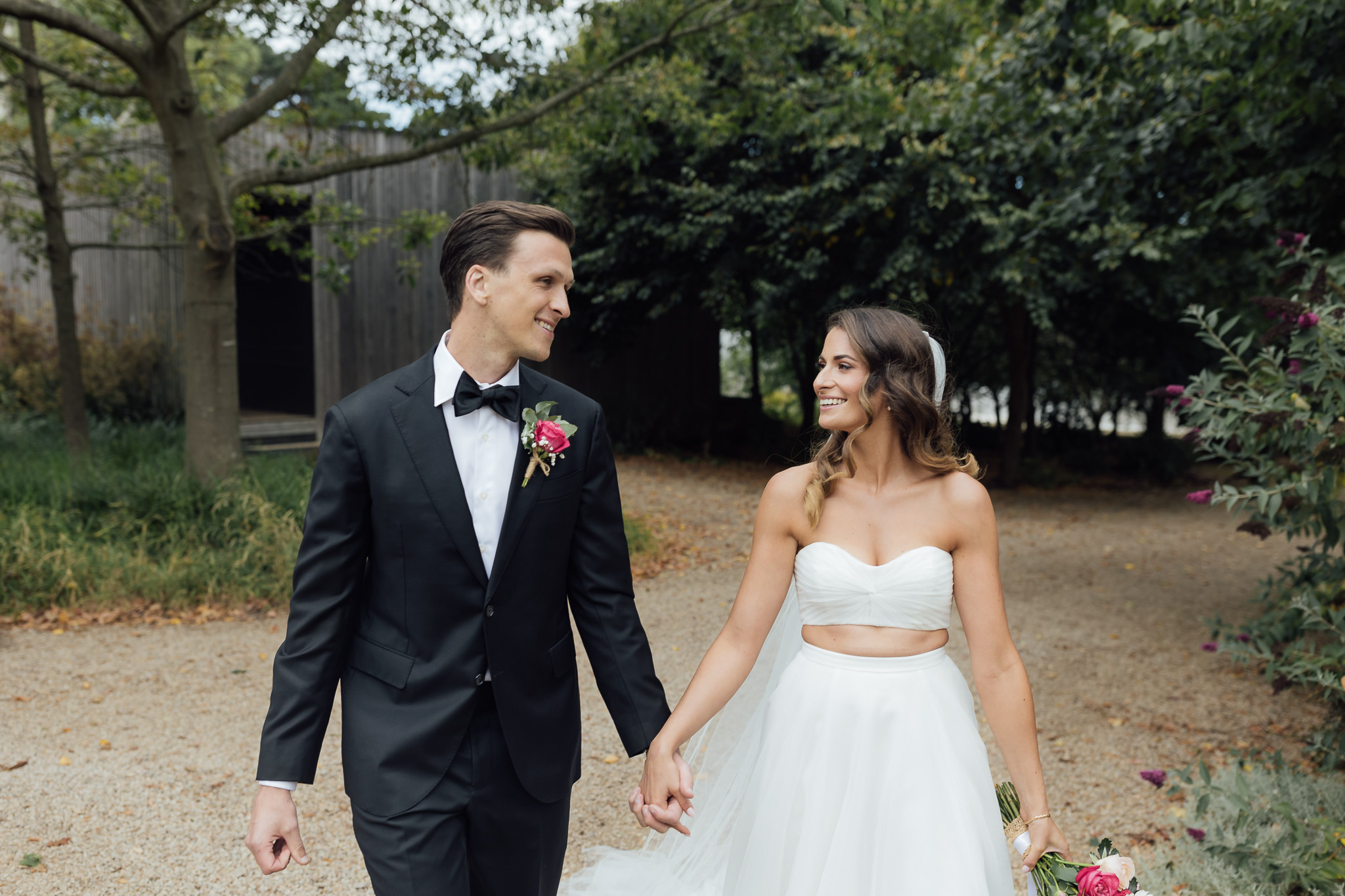 wedding first look harts farm mornington peninsula fern and stone photography