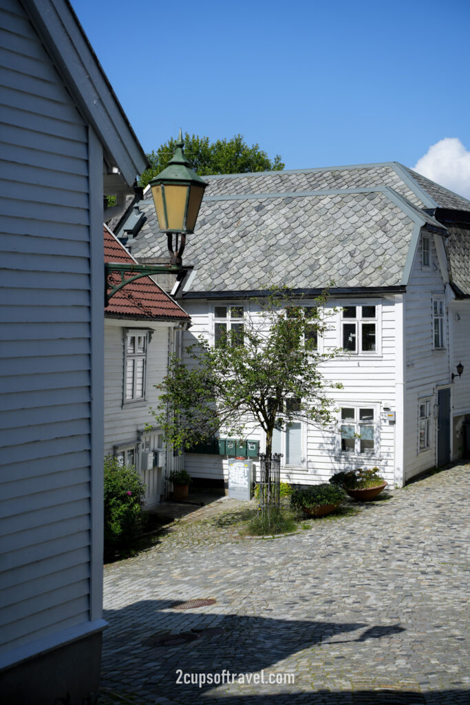 where to visit bergen beat the crowds