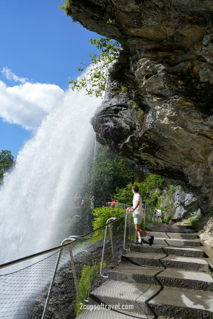 Norheimsund Steinsdalsfossen waterfall Hardangerfjord day trip road trip things to do bergen norway should i visit