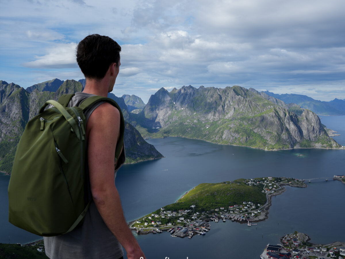 hiking reinebringen lofoten norway reine things to do