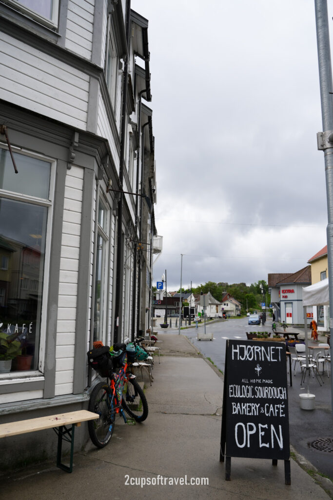 should i visit kabelvag day trip henningsvaer lofoten islands