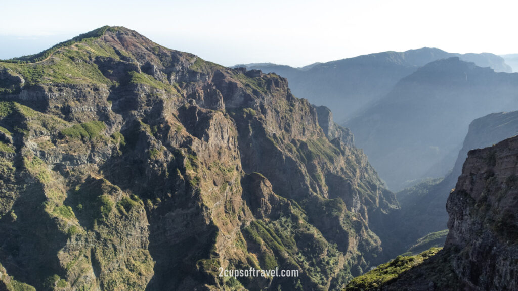 bucket list hike madeira pr1 pico do arieiro to pico ruvio guide