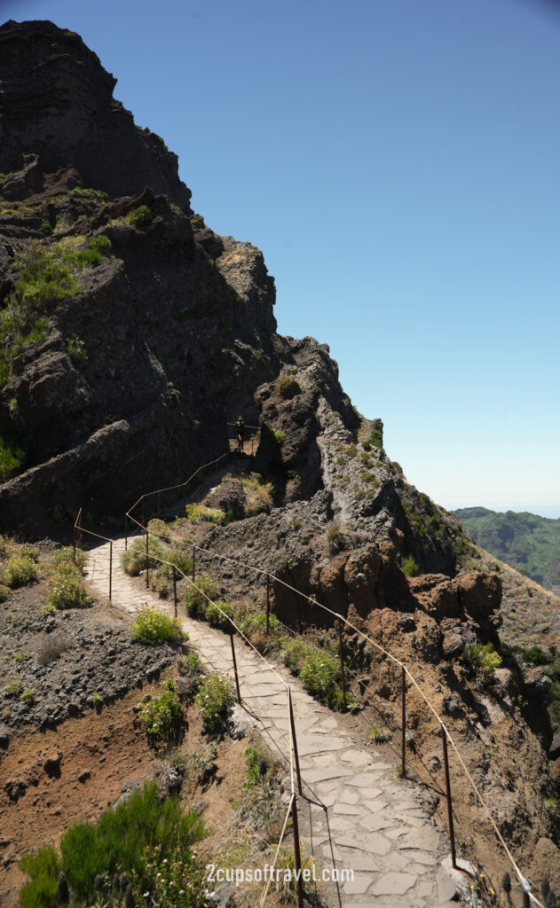 bucket list hike madeira pr1 pico do arieiro to pico ruvio guide