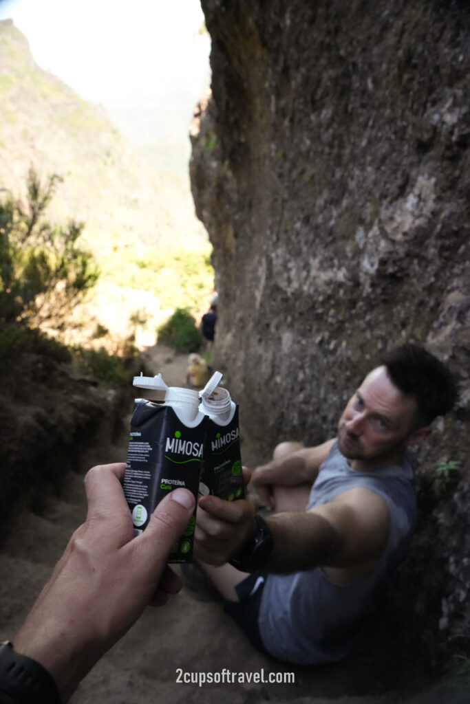 what to bring on pr1 hike madeira pico do arieiro to pico ruvio