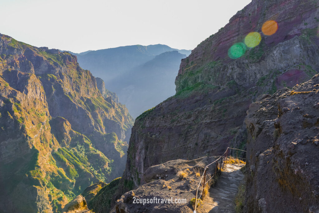 best time of day to hike PR1 pico do arieiro to pico ruvio madeira sunset