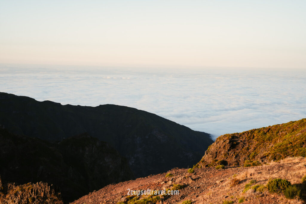 best sunset location madeira best time of day to hike PR1 pico do arieiro to pico ruvio madeira sunset