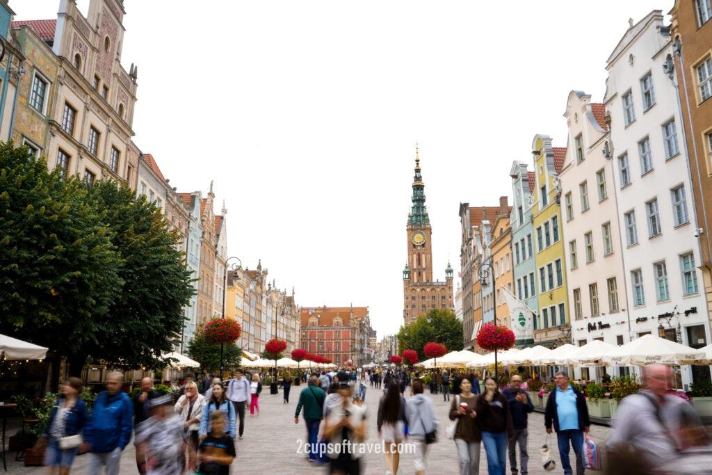 Dluga Street & Dlugi Targ gdansk old town side street things to do