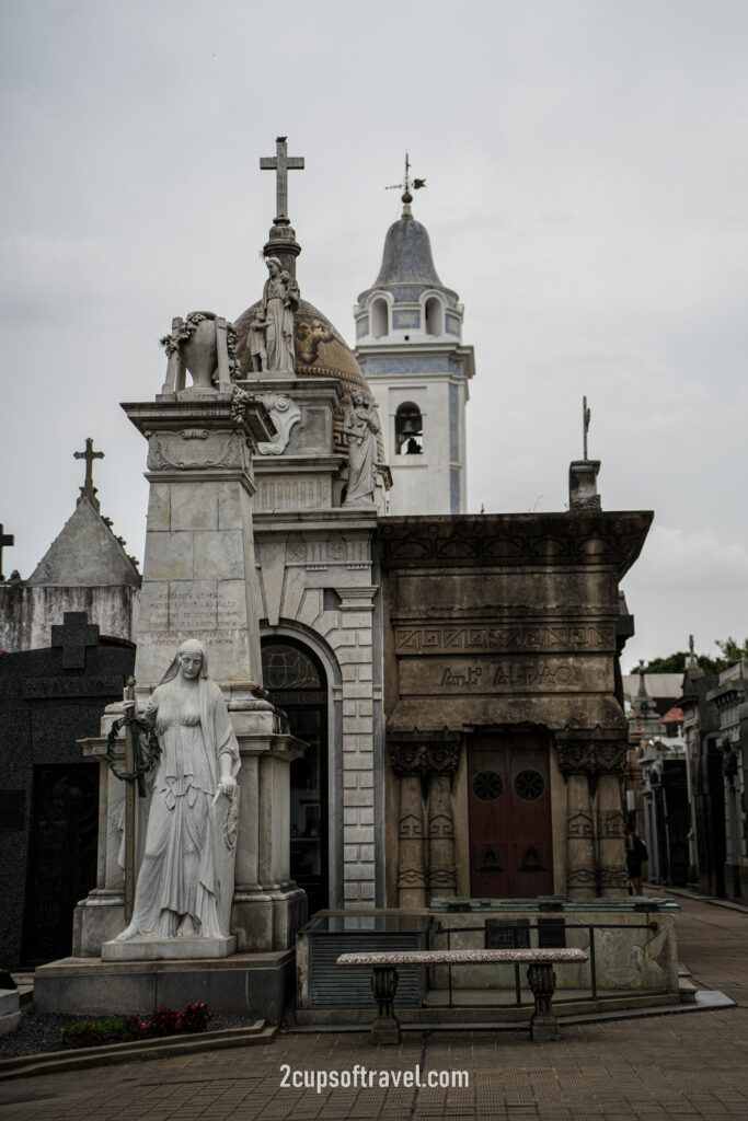 Recoleta Cemetery things to do in buenos aires guide