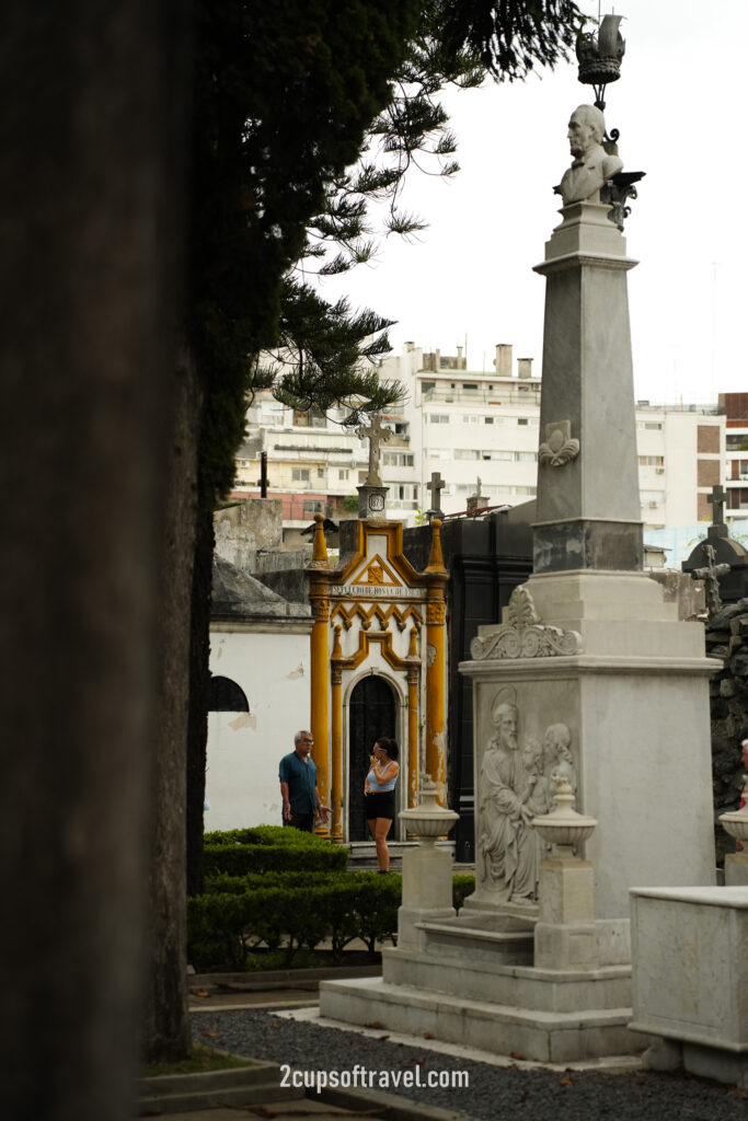 Recoleta Cemetery things to do in buenos aires guide