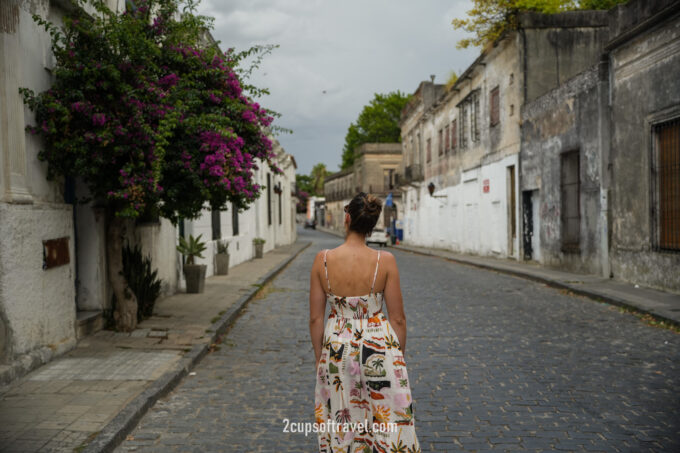 should i visit colonia del secramento for a day trip from buenos aires