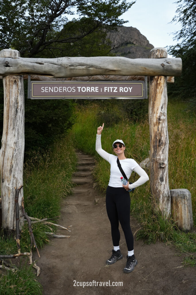 How much does it cost to hike Laguna de los Tres