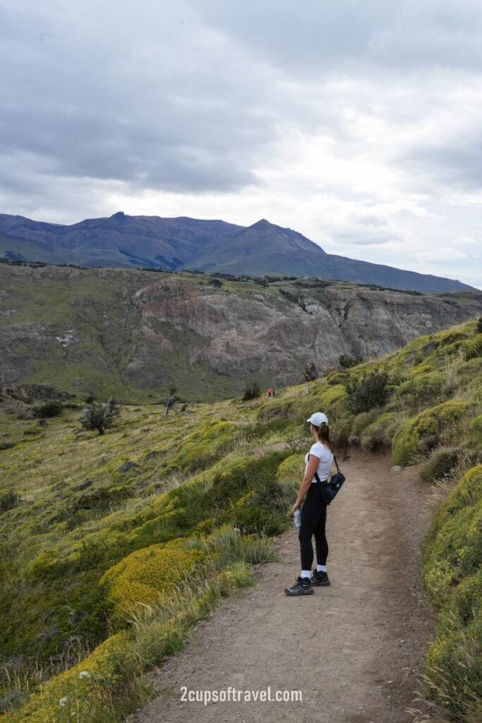 How much does it cost to hike Laguna de los Tres