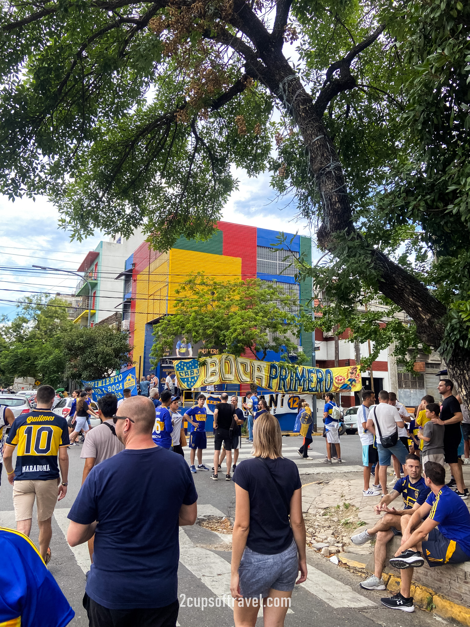 watching a game a la bombonera stadium boca juniors things to know homefans