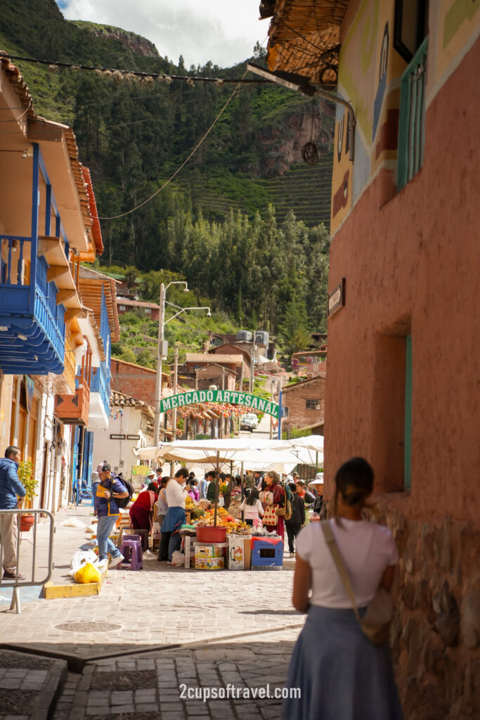 should i visit pisac on a sunday for the sunday market from cusco peru sacred valley guide