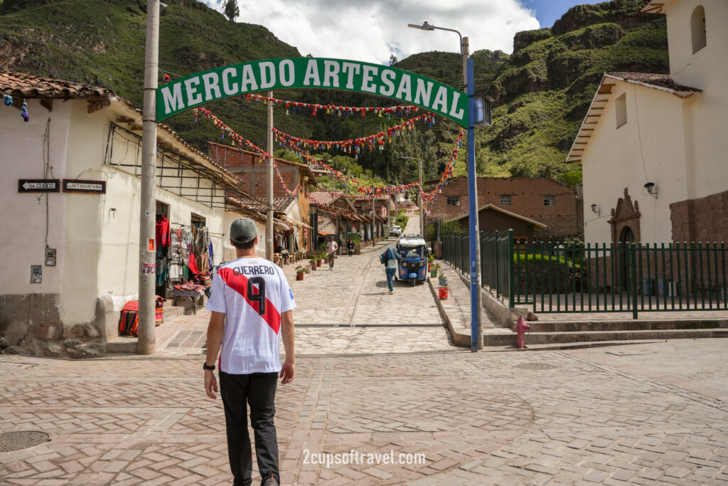 should i visit pisac on a sunday for the sunday market from cusco peru sacred valley guide