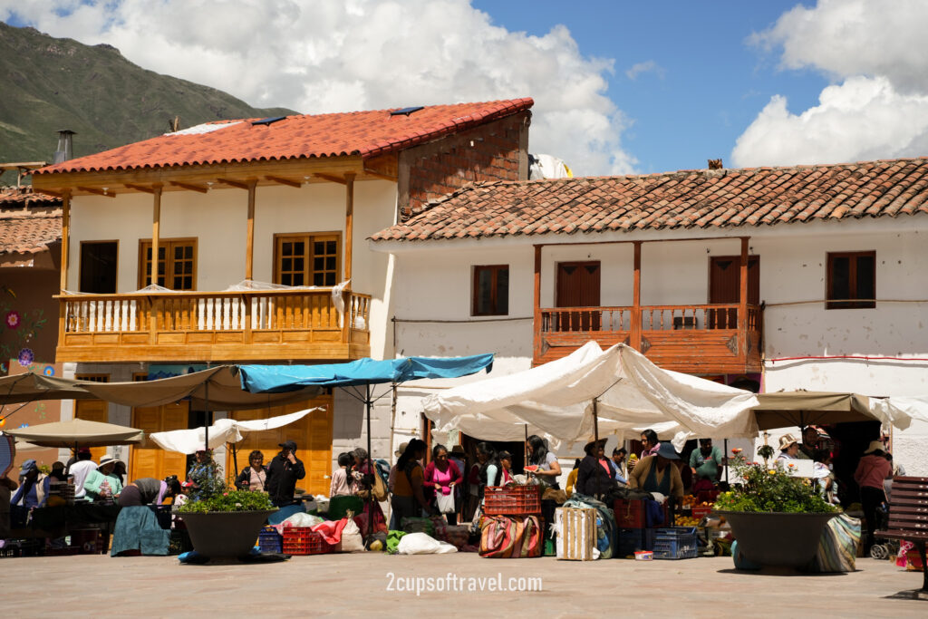 should i visit pisac on a sunday for the sunday market from cusco peru sacred valley guide