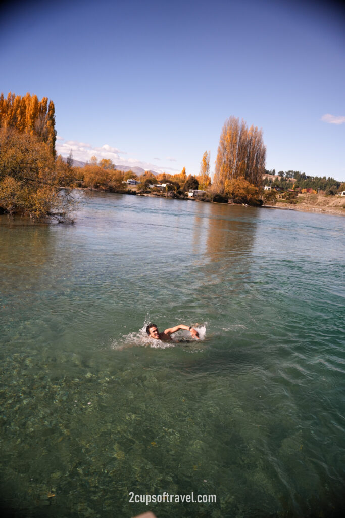 wanaka road trip Albert Town day trip itinerary autumn Lake Wanaka Outlet Track