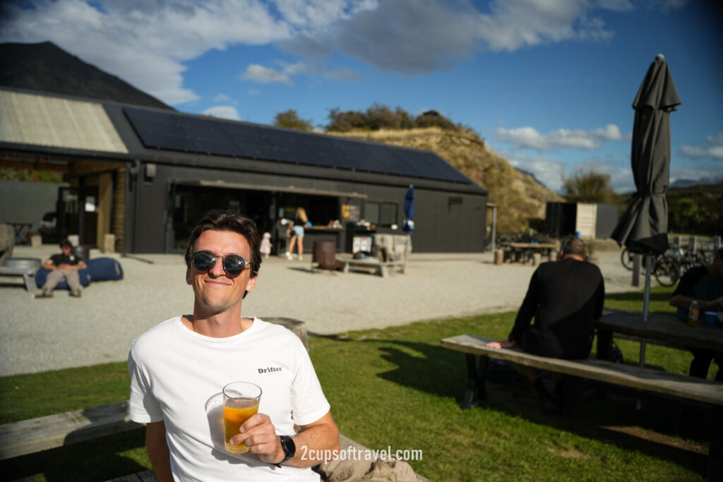 velo cafe bike glendhu bar cafe coffee wanaka