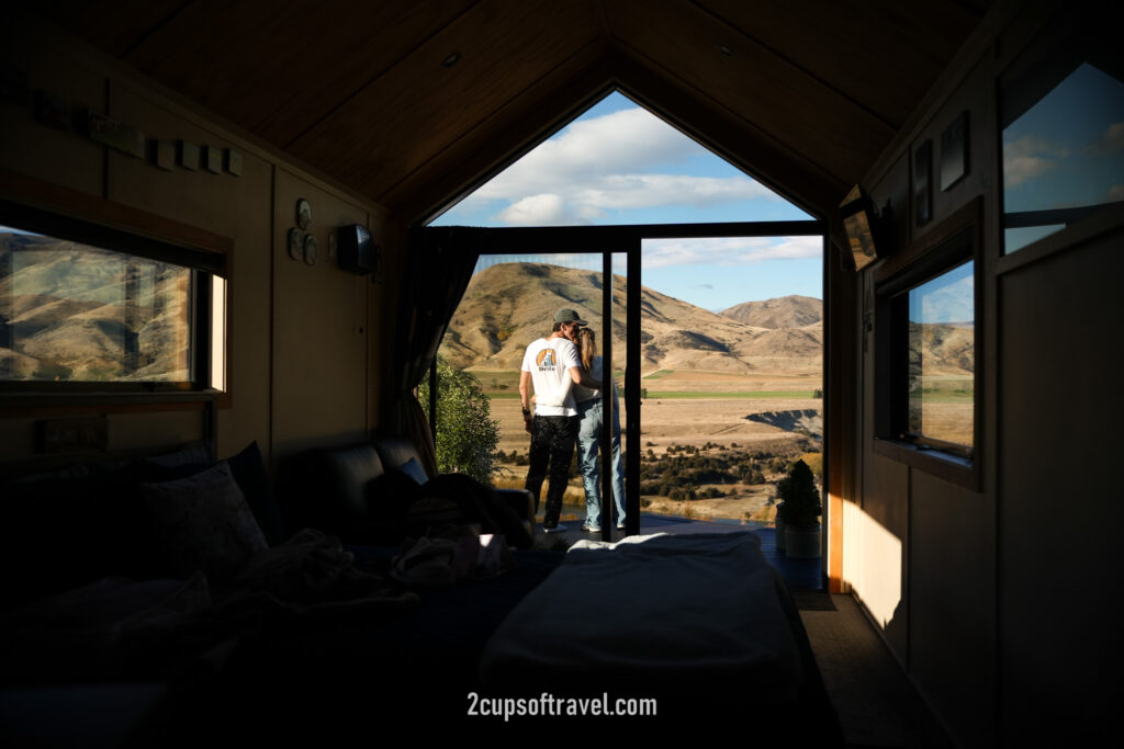 where to stay wanaka should i visit wanaka queenstown road trip itinerary guide