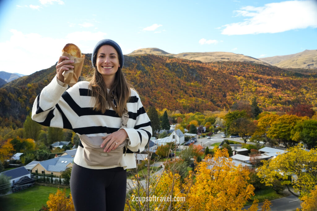 arrowtown bakery pie memorial hill should i visit arrowtown historic autumn hidden gem queenstown road trip new zealand
