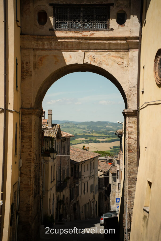 should i visit umbria road trip 1 week itinerary things to know guide todi