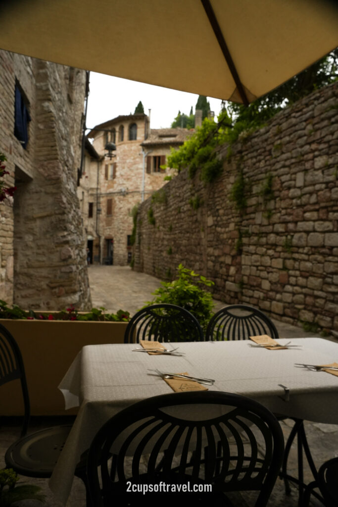 Trattoria Da Erminio where to eat assisi umbria hidden gems food guide
