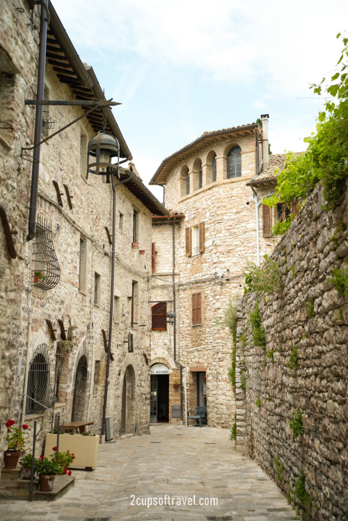 assisi umbria road trip itinerary visit perugia rome things to do