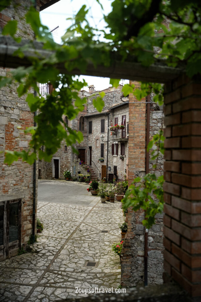 should i visit umbria road trip 1 week itinerary things to know guide monte castello de vibio