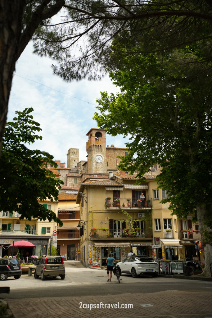 Passignano sul Trasimeno hidden gem umbria road trip lake holiday summer italy